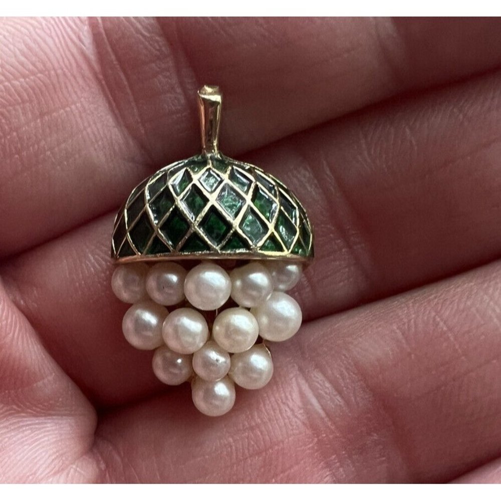 HTF Crown Trifari Enamel Leaf Faux Pearl Grape Motif Cluster Brooch Gold Vintage
